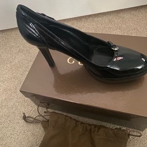 Brand new never worn Gucci Black Heels
